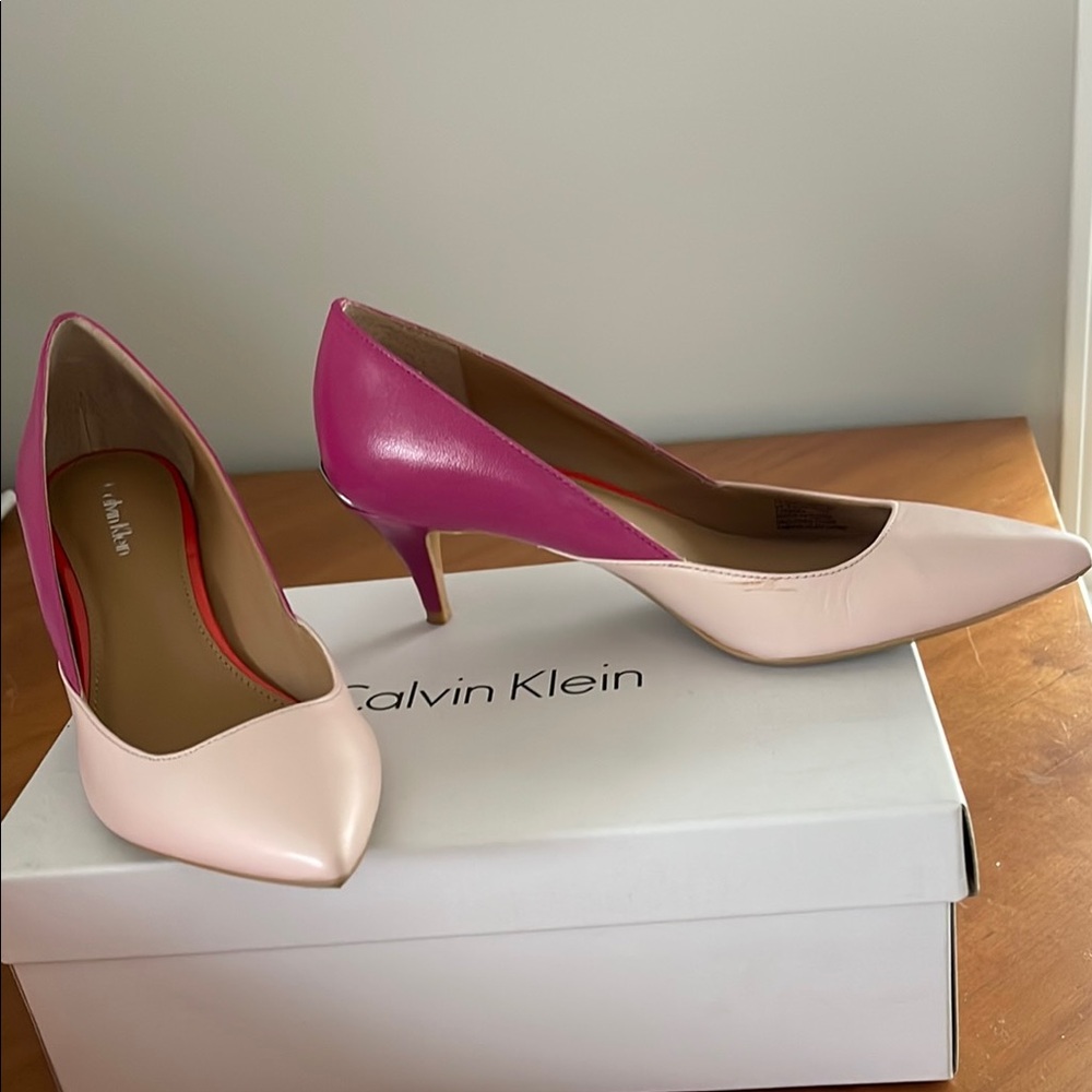 Calvin Klein fuchsia and soft pink Women's Heels
Like new